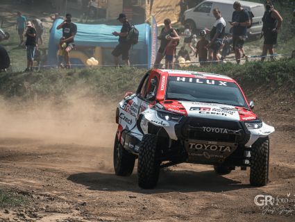 toyota21.jpg