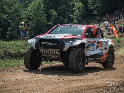 toyota15.jpg